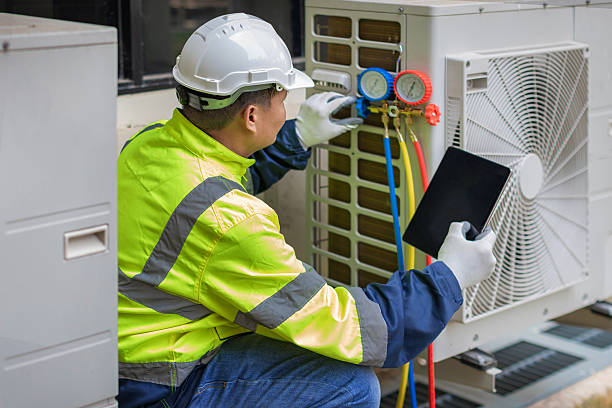 Professional Air Duct Cleaning technician working in Albers, IL